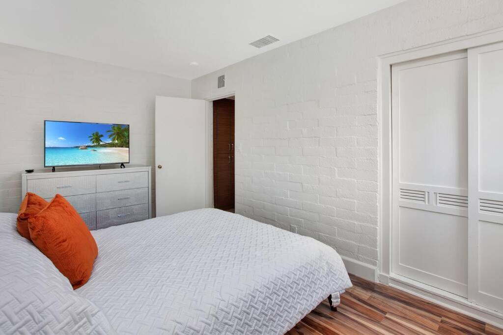 Close To Downtown Ps - Hike, Bike, Swim, Relax Palm Springs Luaran gambar