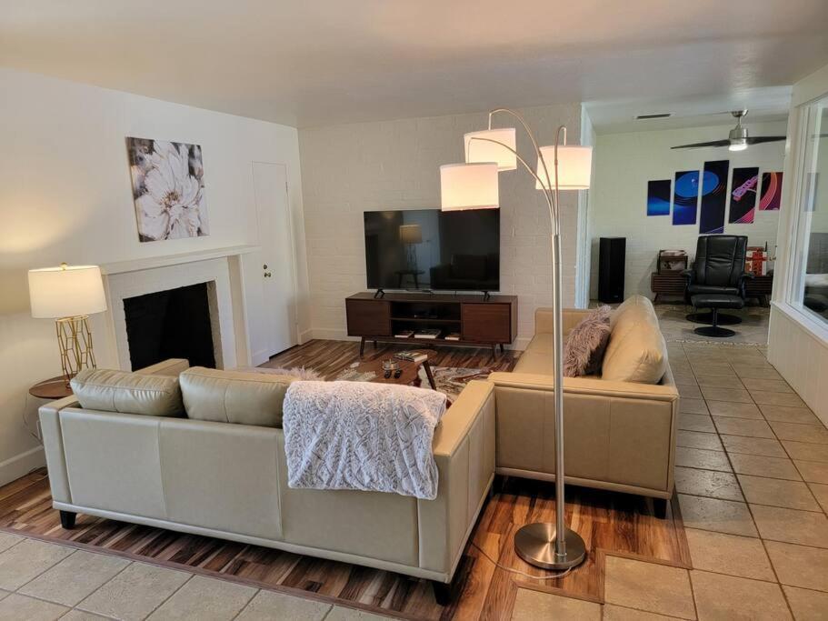 Close To Downtown Ps - Hike, Bike, Swim, Relax Palm Springs Luaran gambar